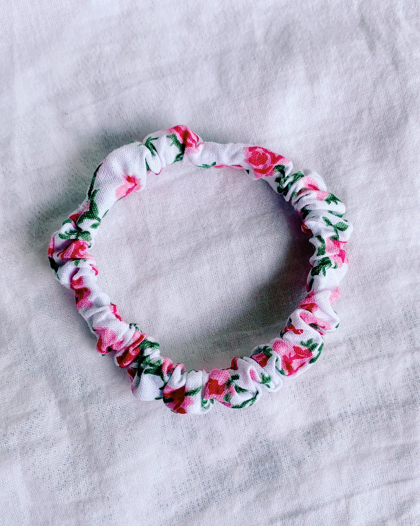 keari - schmale Scrunchies, verschiedene Farben und Muster