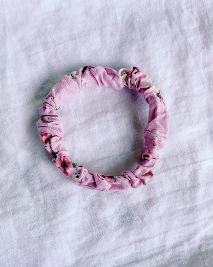 keari - schmale Scrunchies, verschiedene Farben und Muster
