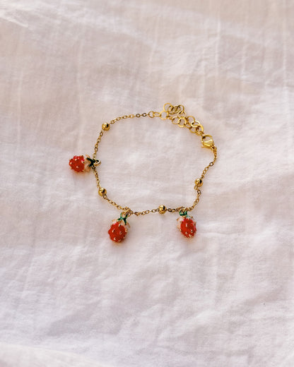 keari - Edelstahlarmband mit Erdbeer-Charms