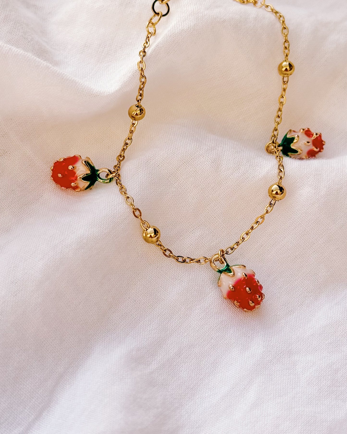 keari - Edelstahlarmband mit Erdbeer-Charms